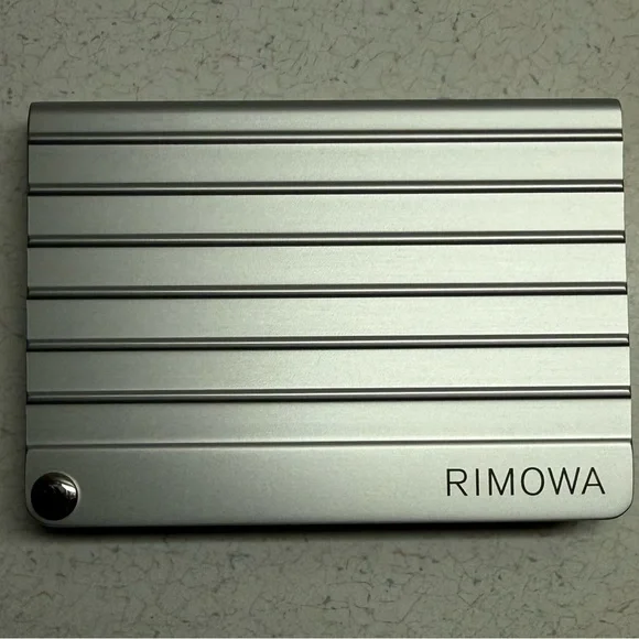 RIMOWA Original Aluminum Card Holder - Picture 11 of 15
